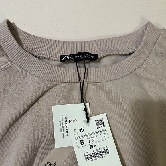 Zara Cropped Long-Sleeve Sweatshirt in Light Taupe - Picture 2 of 3